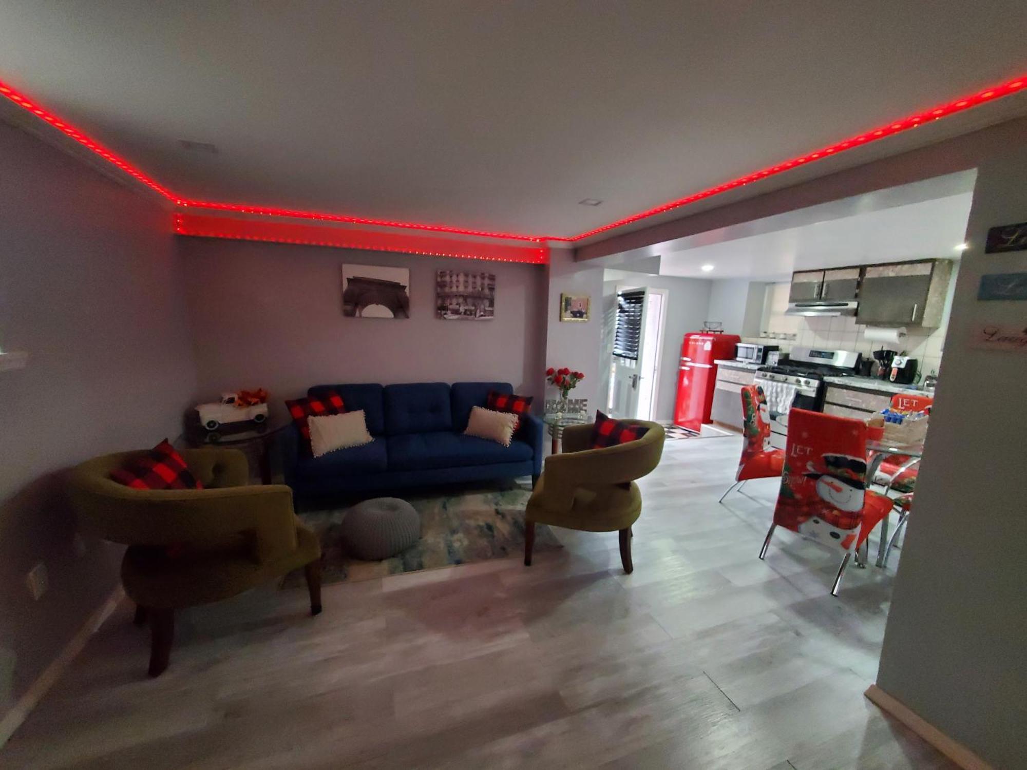 Lovely 2 Bedroom Apartment With 2 Entrance And Parking New York Exterior photo